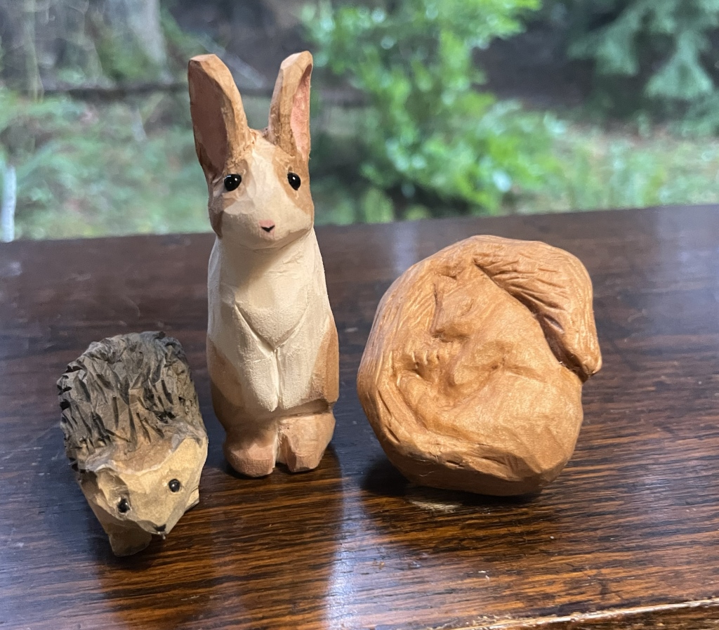 Small wooden carved animals